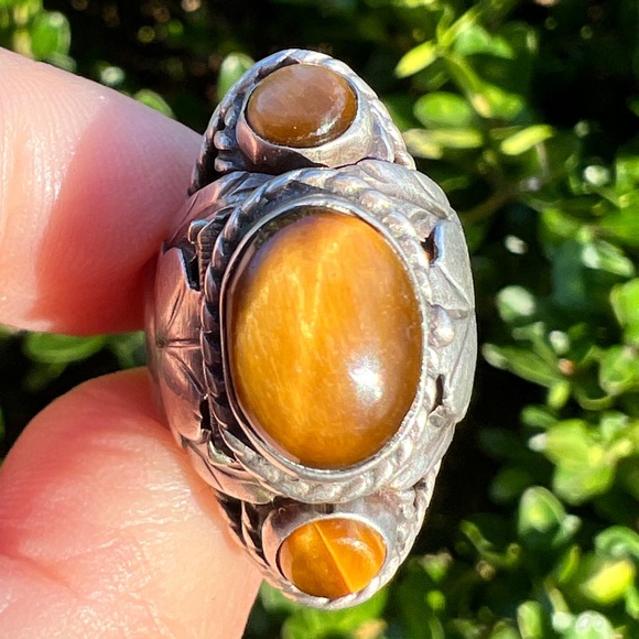 VINTAGE TAXCO MEXICO TIGER’S EYE CABOCHON FLORAL ORNATE RING 925 STERLING SILVER